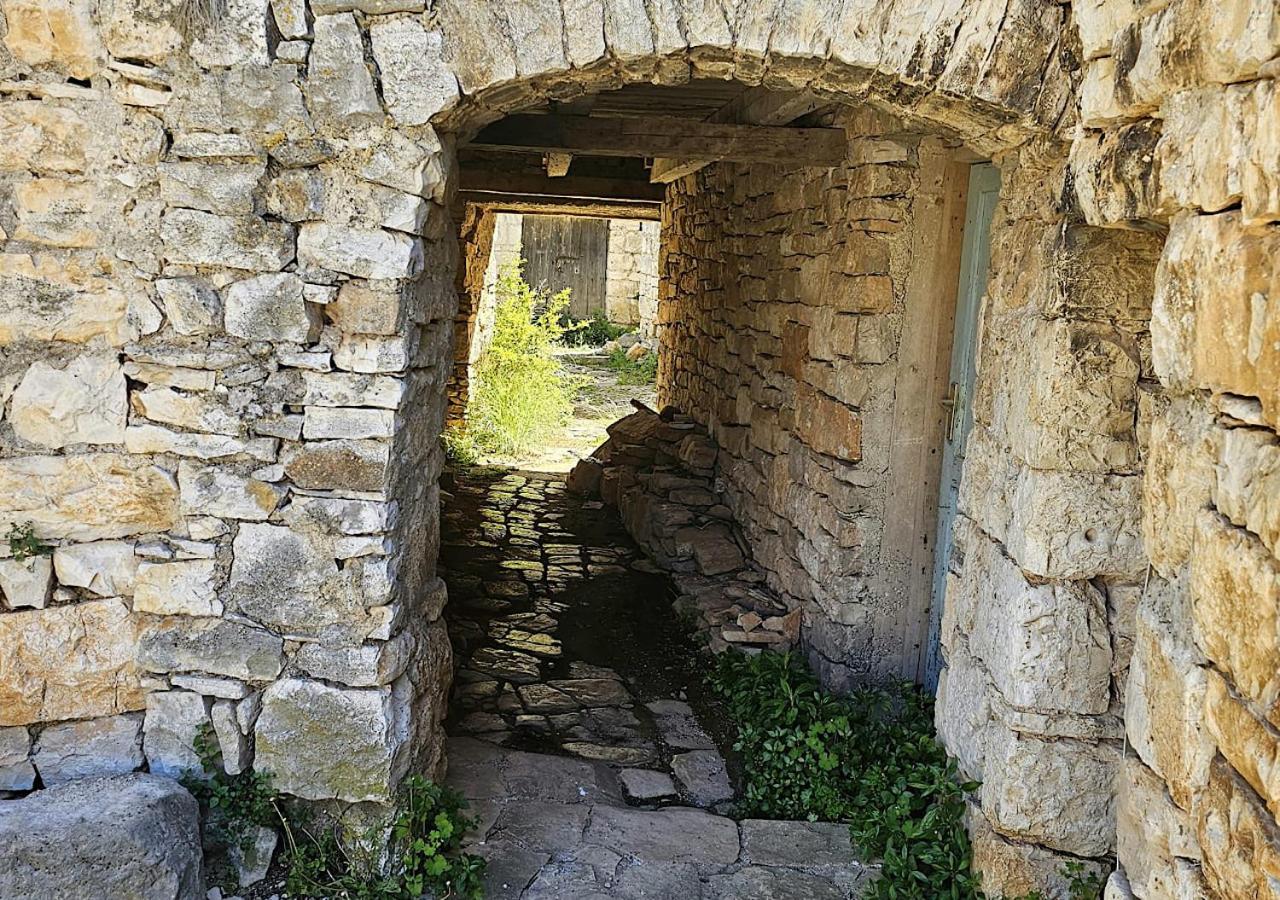 Holiday Stone House JR view 4