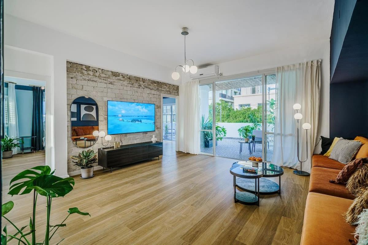 Designed penthouse Visionary apartments TLV view 4