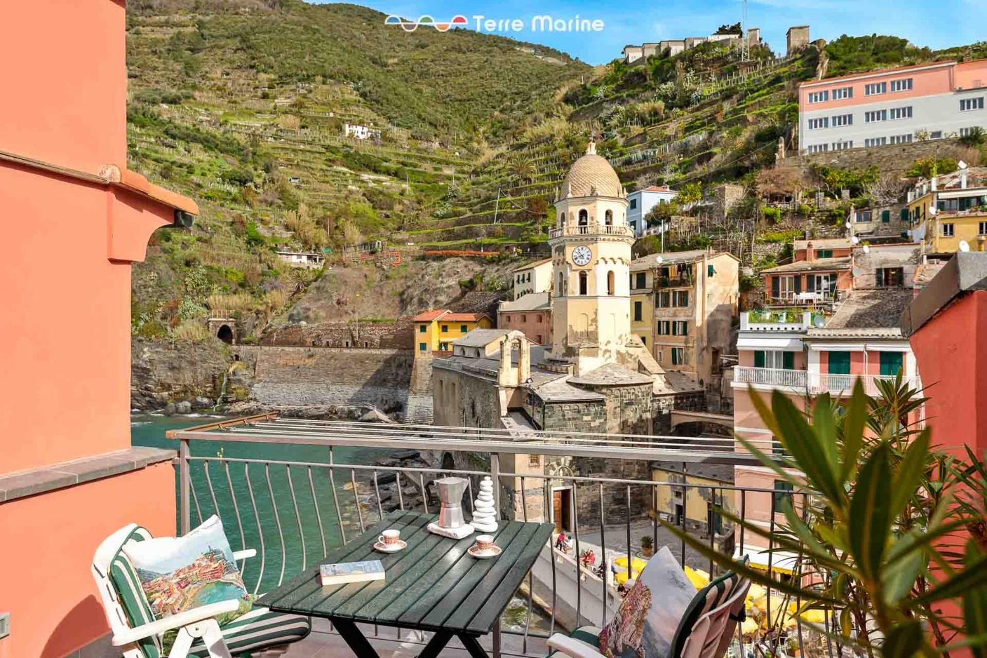 Golden View, Terre Marine photo 5