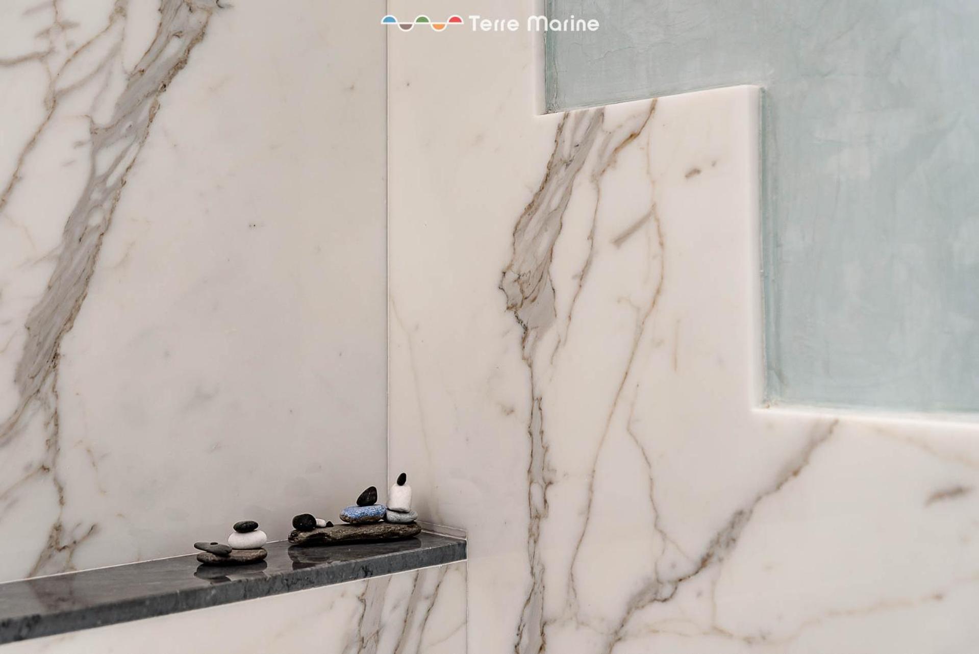 Golden View, Terre Marine photo 3