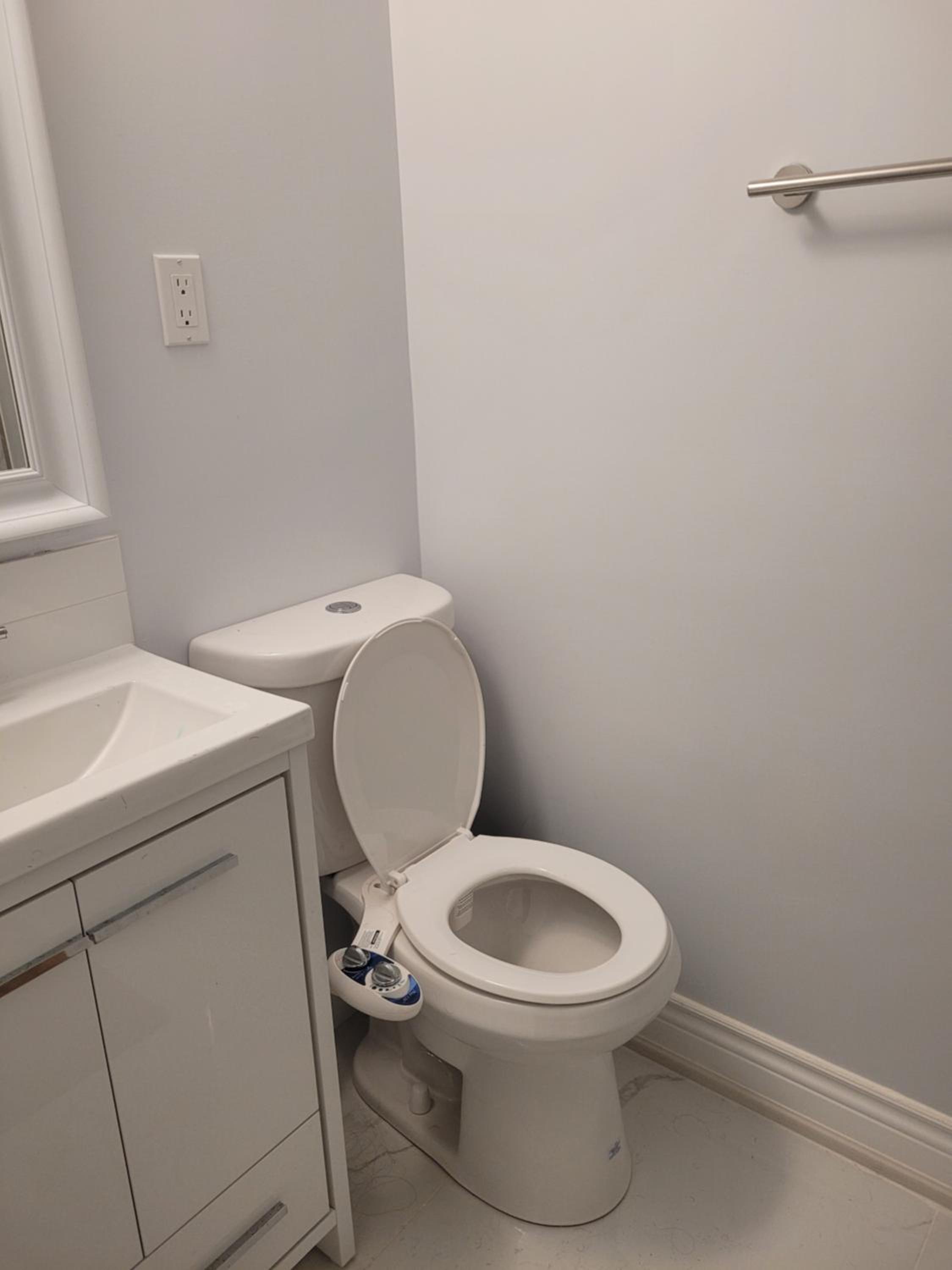 Cozy Room in a Quiet Neighbourhood