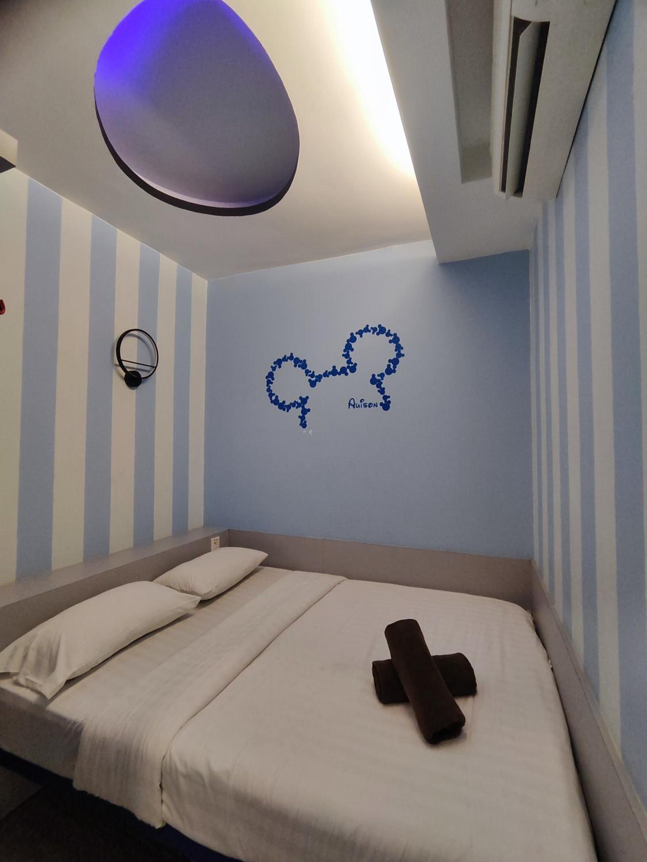 Disney Theme Apartment @ Sutera Avenue