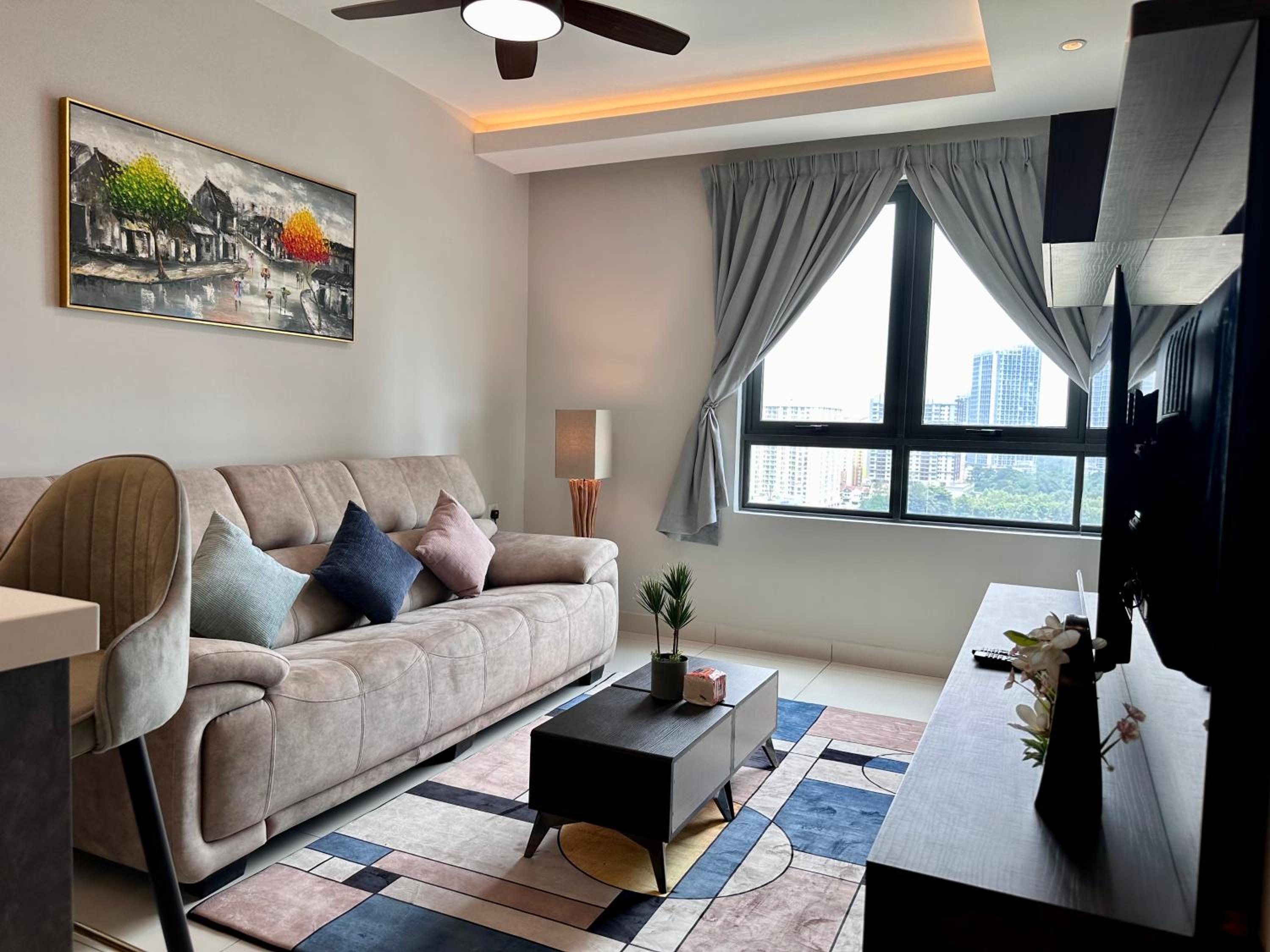 Design Haven Suite - Contemporary Comfort for 2 at Subang Jaya photo 3