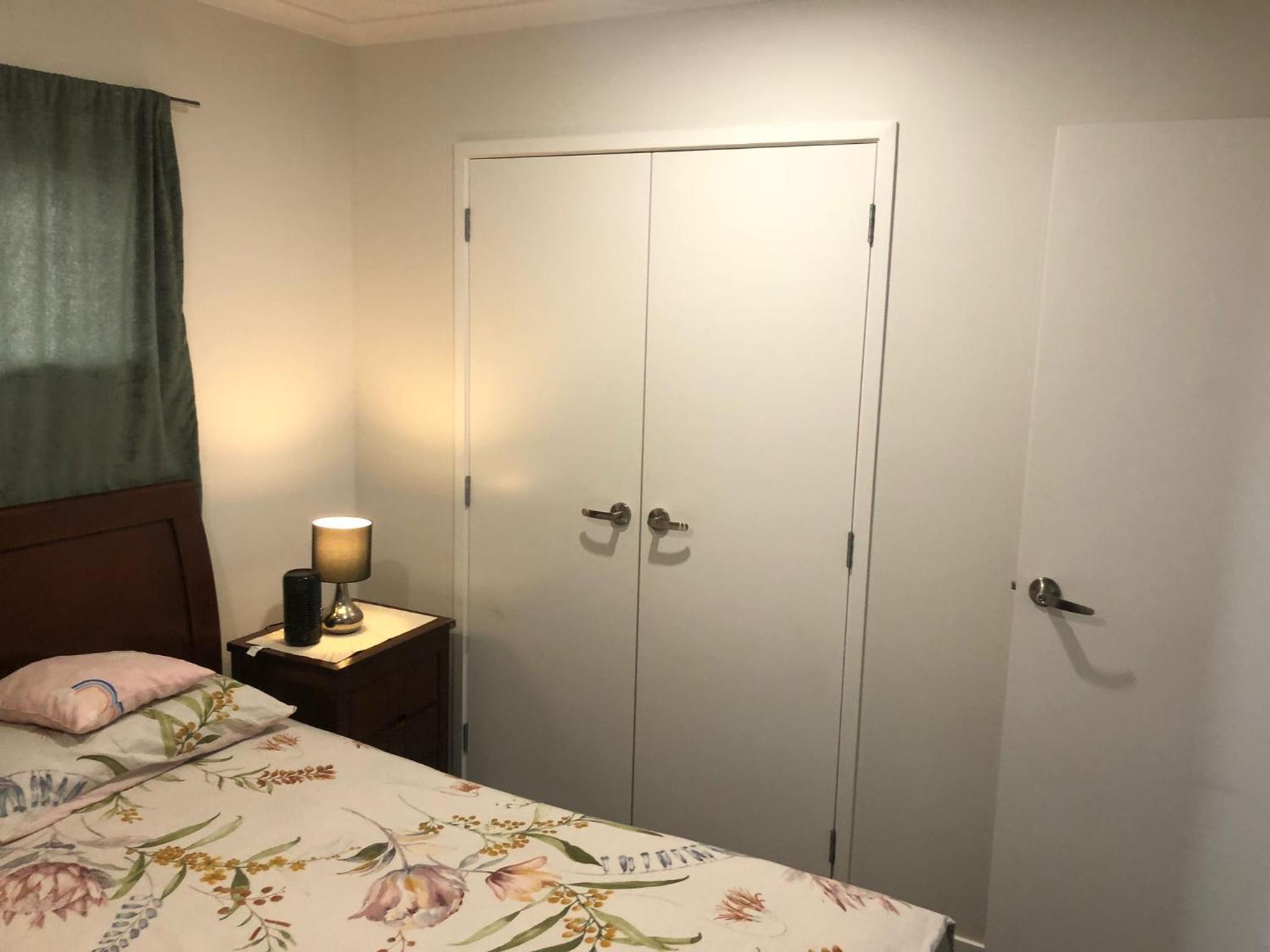 Room in Stand alone family house - Pukekohe view 2