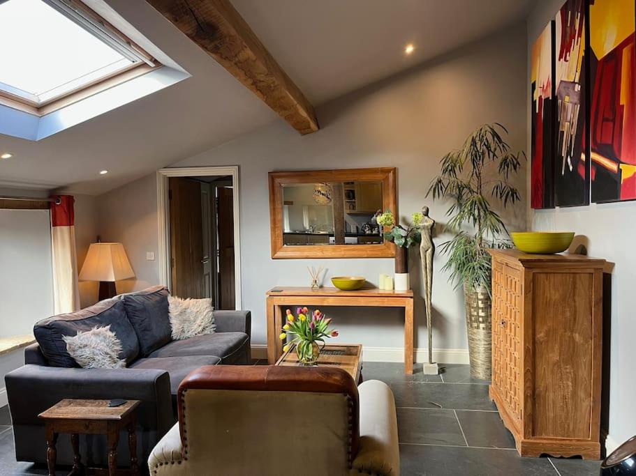 Homefield Barn Annexe - 2 miles from the sea view 5