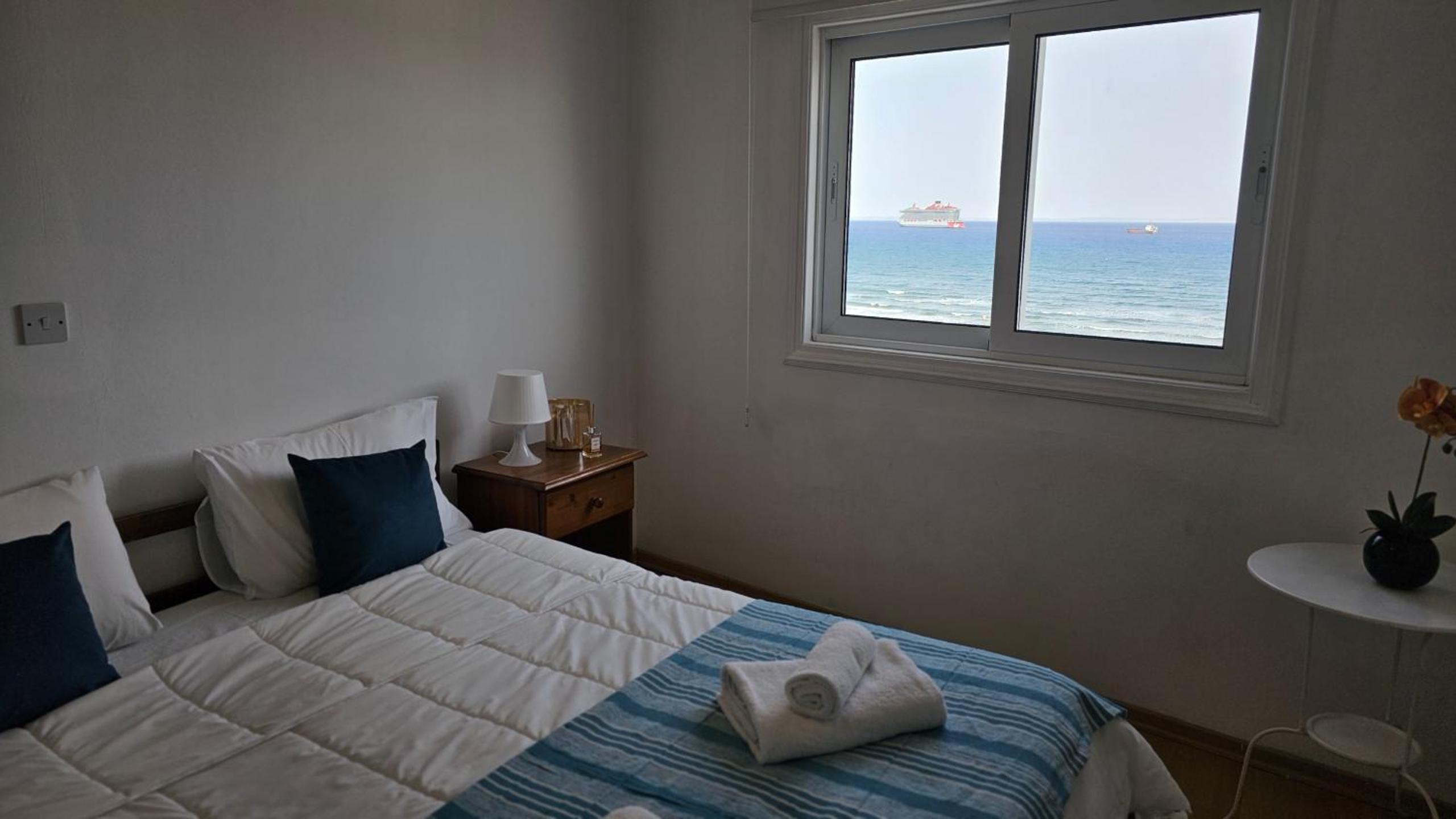 STAY Dreamy Seaside Apartment