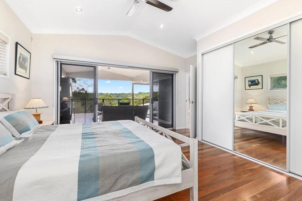 AVALON 5 STAR LUX 4 Bedroom home Kingfisher Bay Fraser Island 8 GUEST