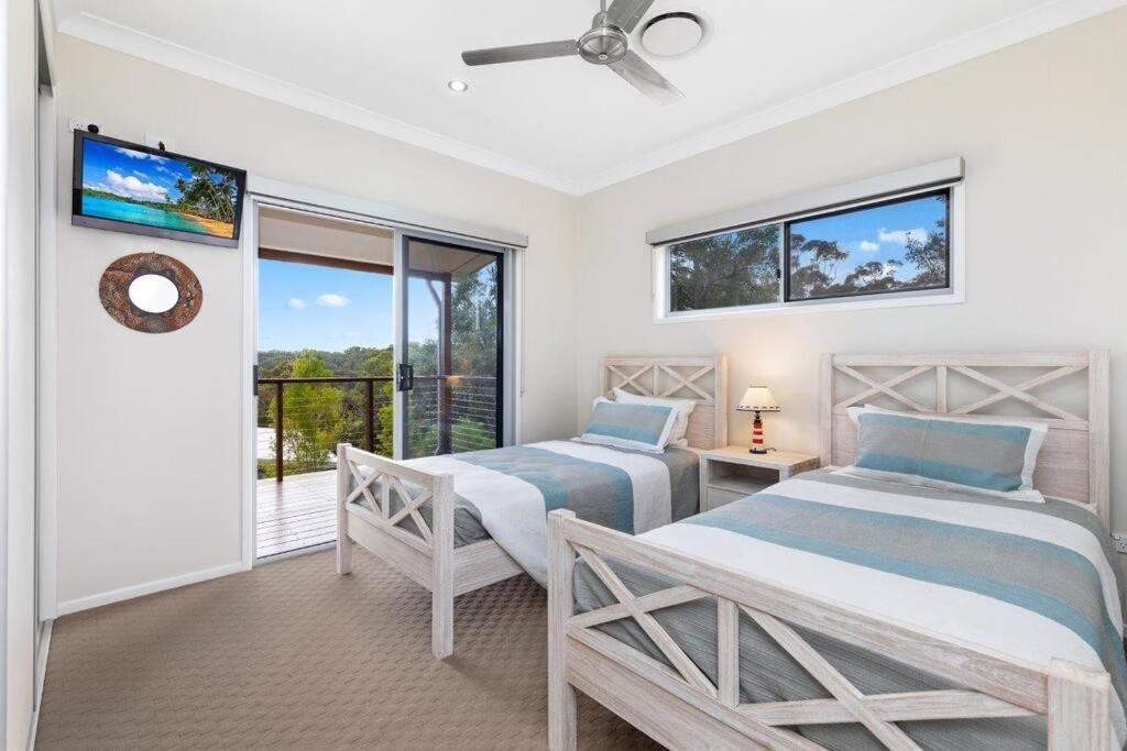 AVALON 5 STAR LUX 4 Bedroom home Kingfisher Bay Fraser Island 8 GUEST