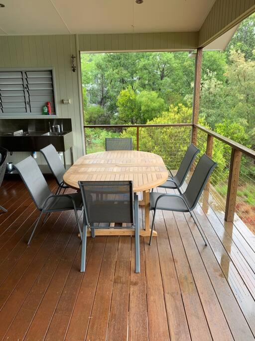 AVALON 5 STAR LUX 4 Bedroom home Kingfisher Bay Fraser Island 8 GUEST