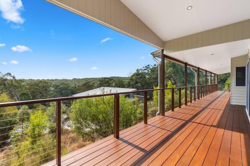 AVALON 5 STAR LUX 4 Bedroom home Kingfisher Bay Fraser Island 8 GUEST