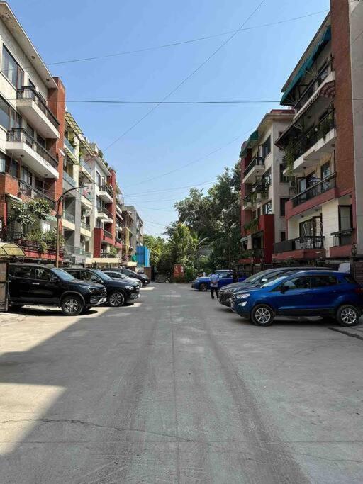 SERVICE APARTMENT near APOLLO HOSPITAL view 3