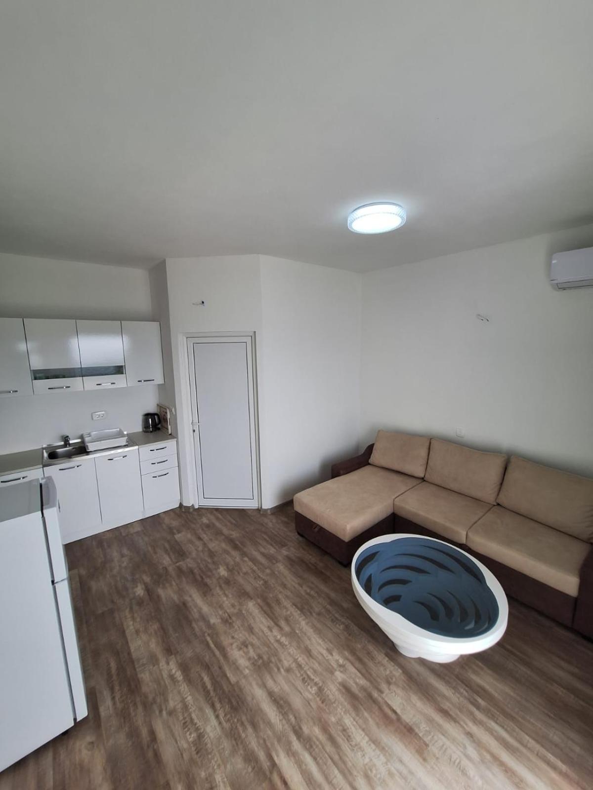 Photo 42