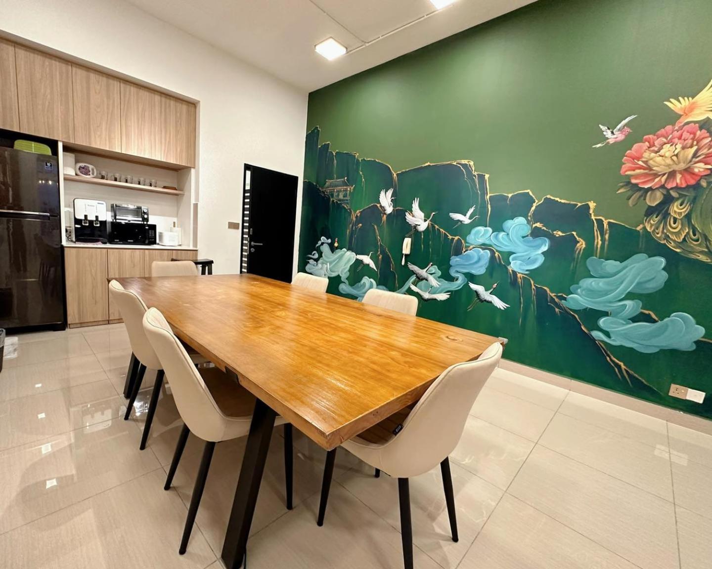 Centra Residence Holiday Family suites 8pax
