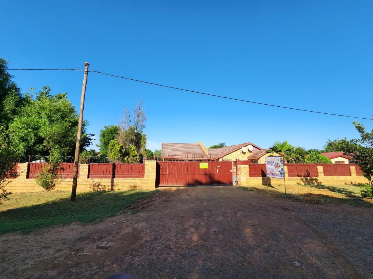 COMFORT ZONE GUEST HOUSE