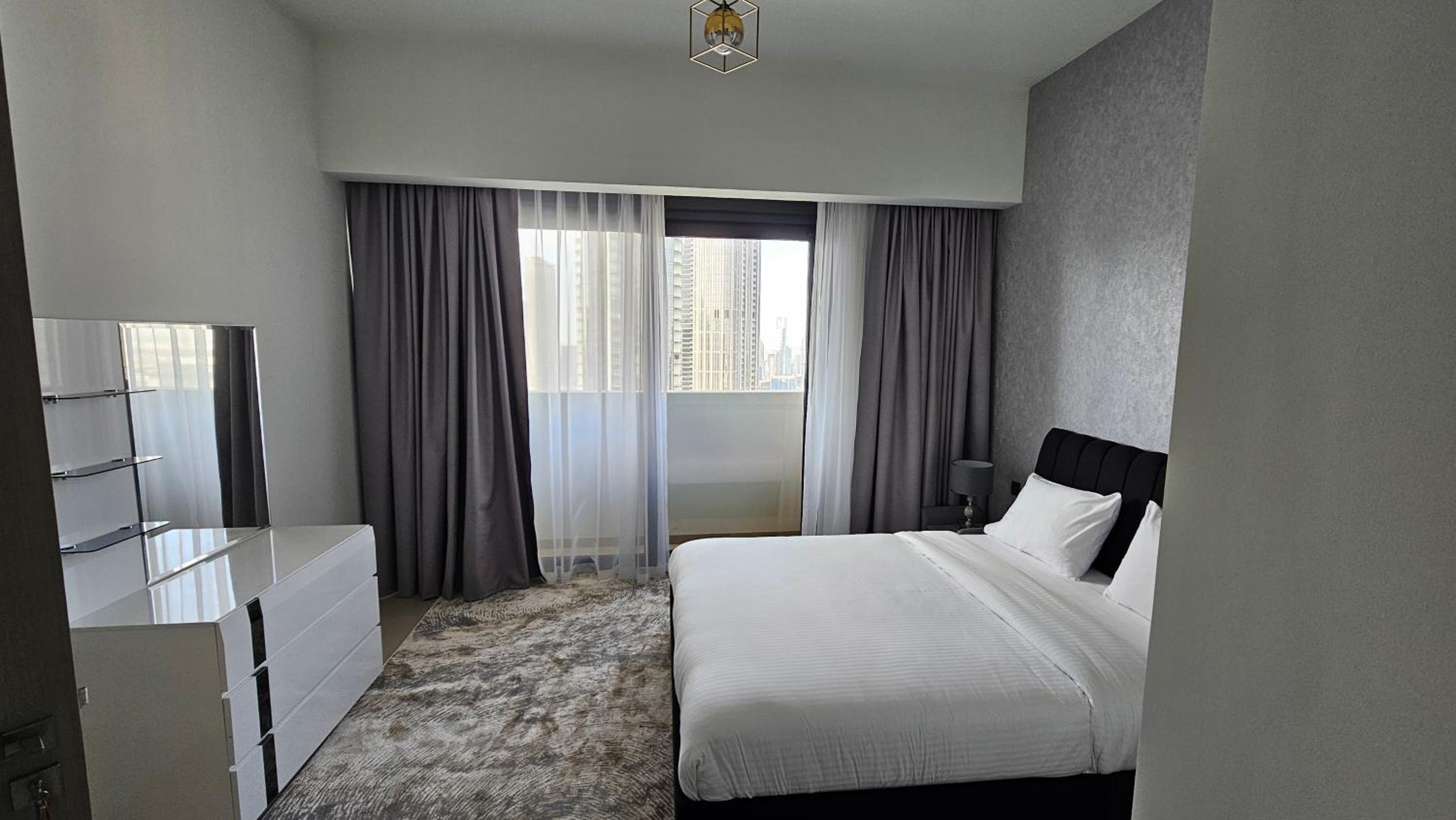 MH - Stunning 3BR Burj View - ACT TWO -REF4107