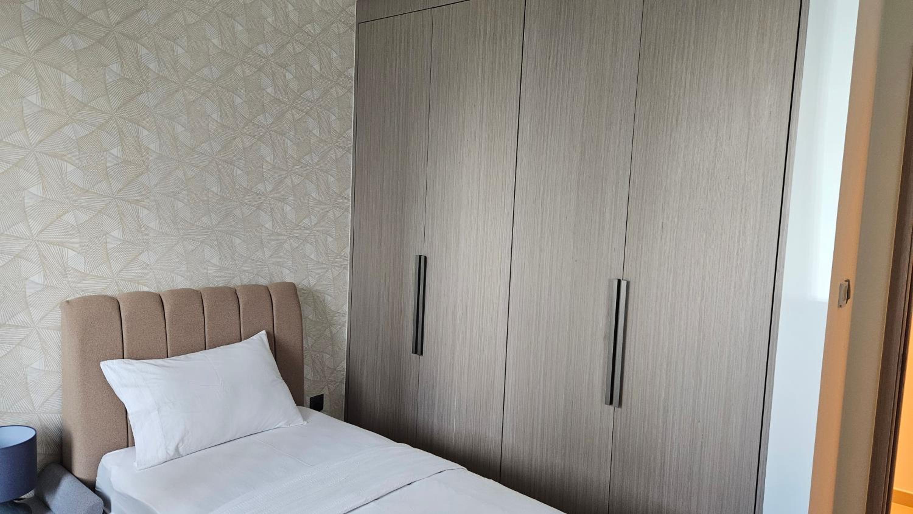 MH - Stunning 3BR Burj View - ACT TWO -REF4107