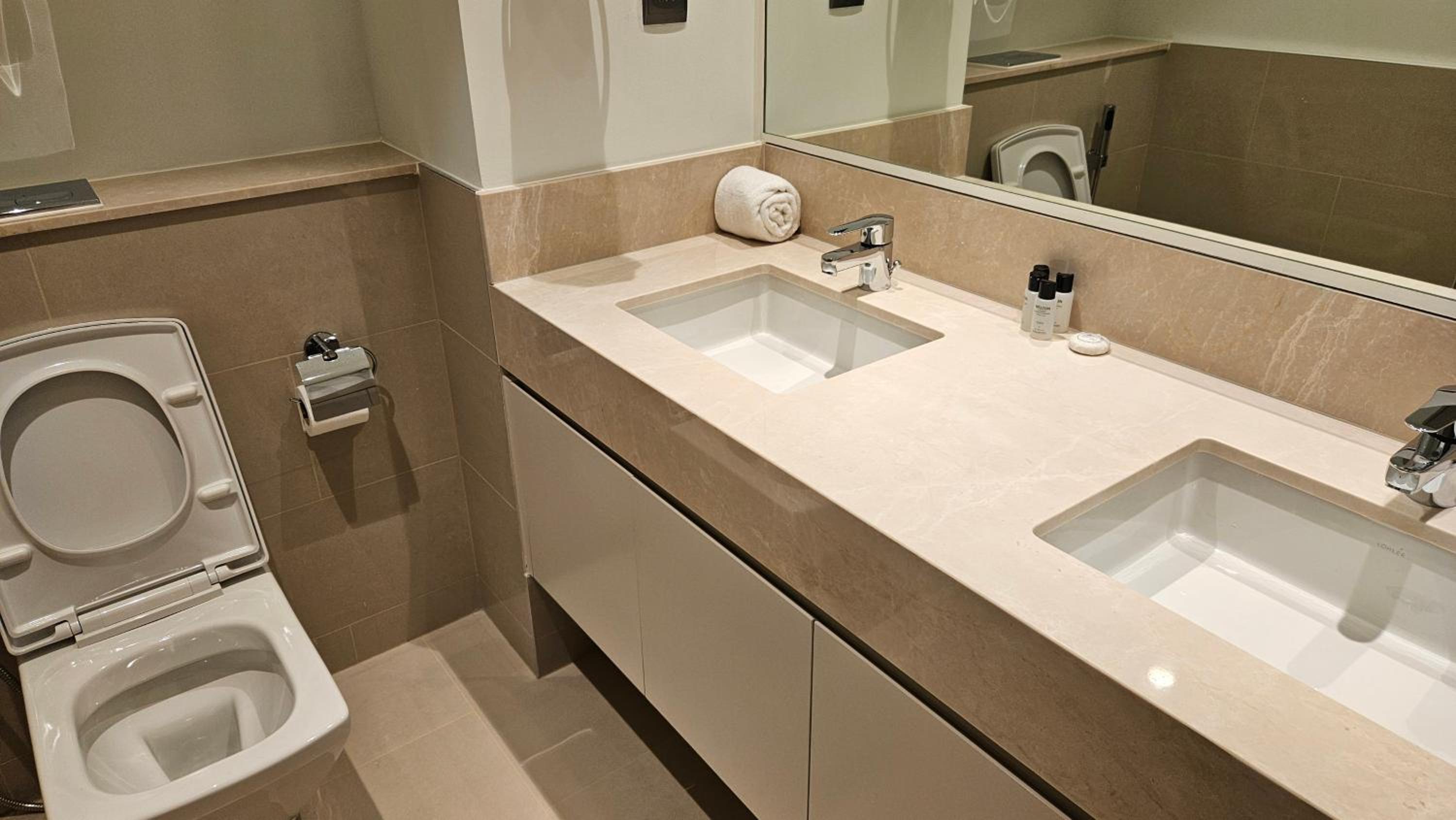MH - Stunning 3BR Burj View - ACT TWO -REF4107