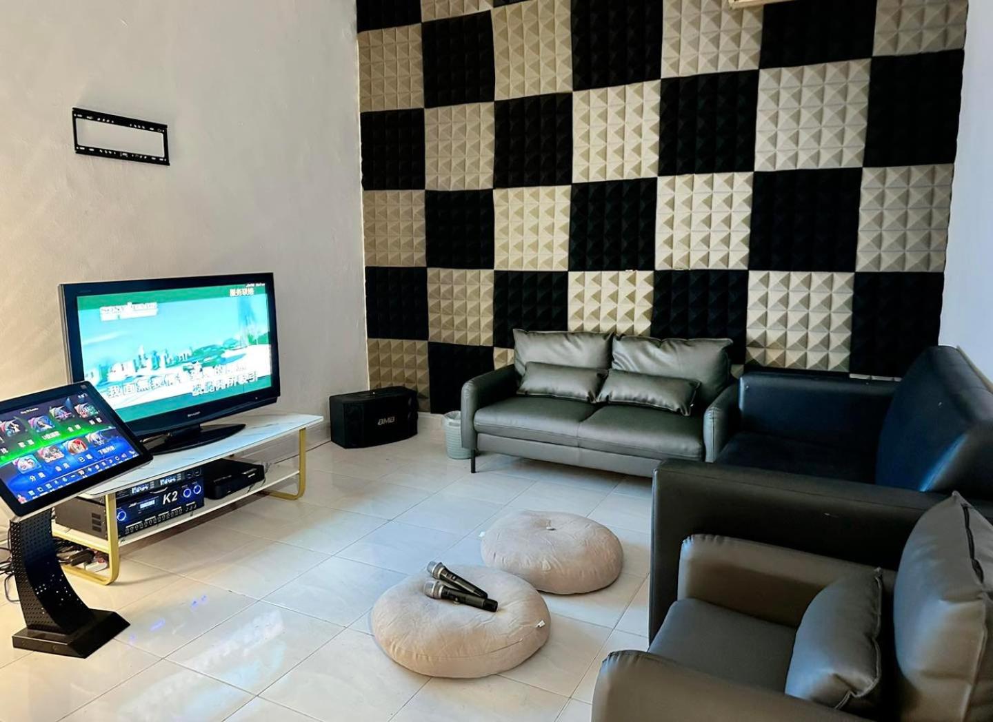 Kempas Spacious KTV Gather 25pax