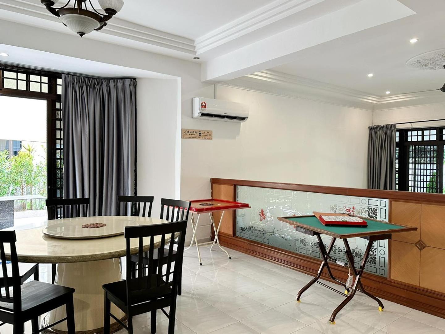 Kempas Spacious KTV Gather 25pax