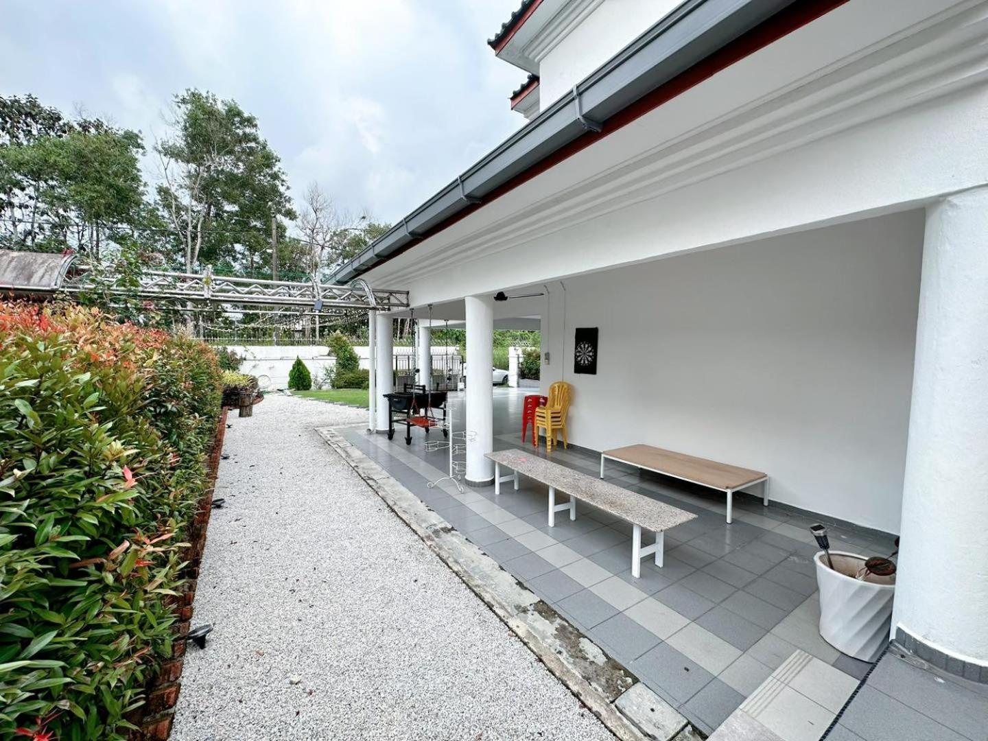 Kempas Spacious KTV Gather 25pax