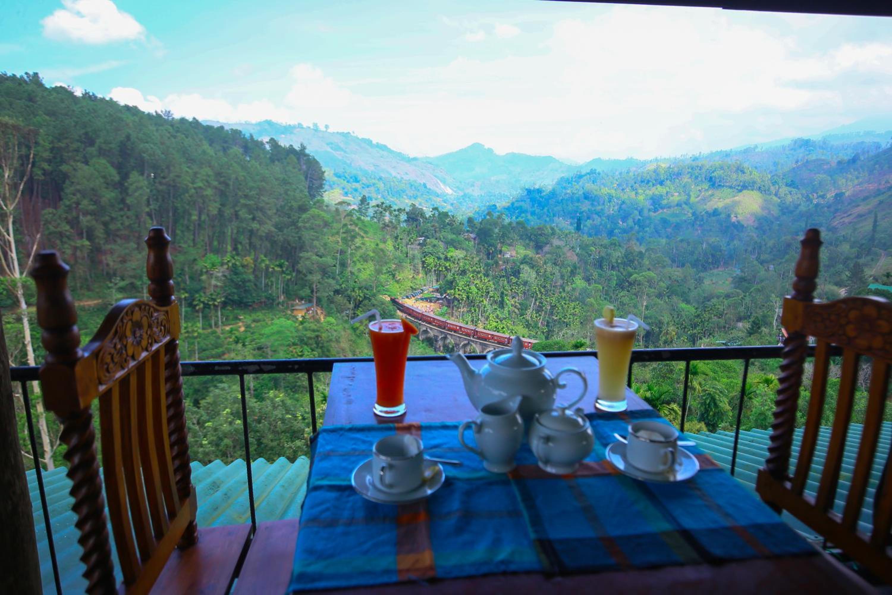 Ella Nine Arch lodge