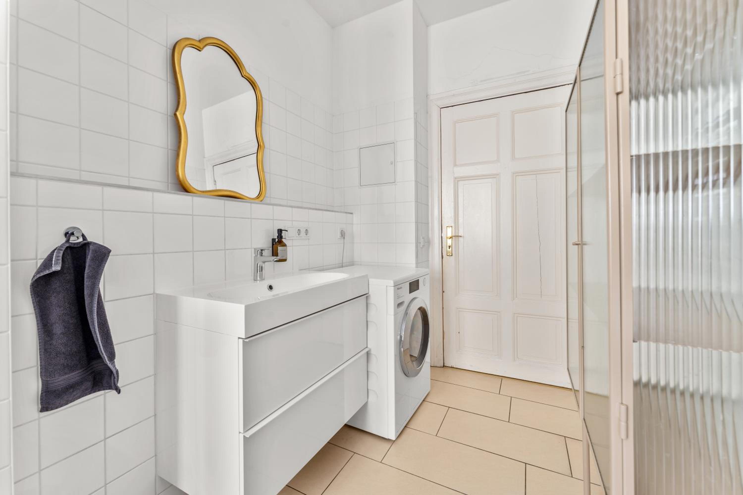 Stylish 120sqm Appartment in Berlin-Mitte