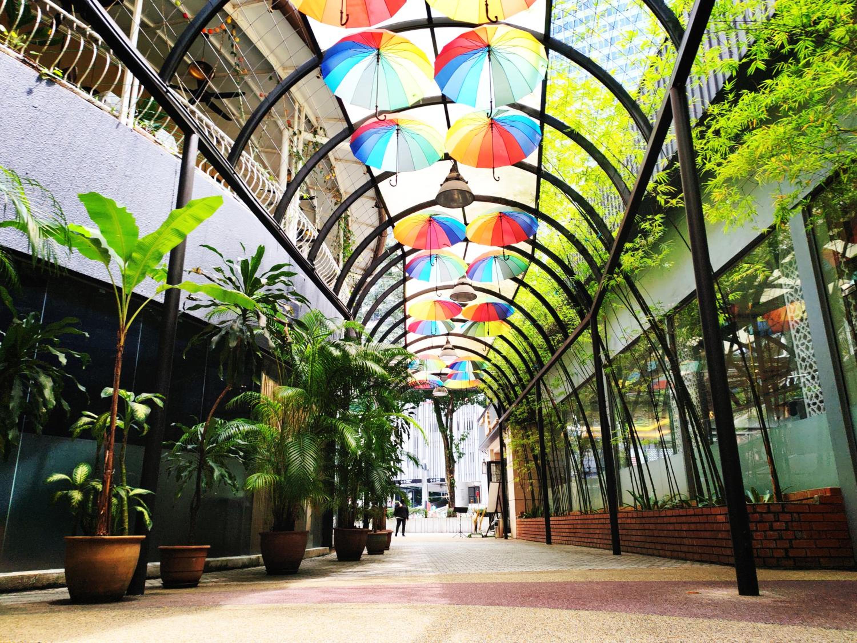 9 Bukit Bintang 5 minutes to Alor Street Seri Bukit Ceylon 2R2B 8 pax