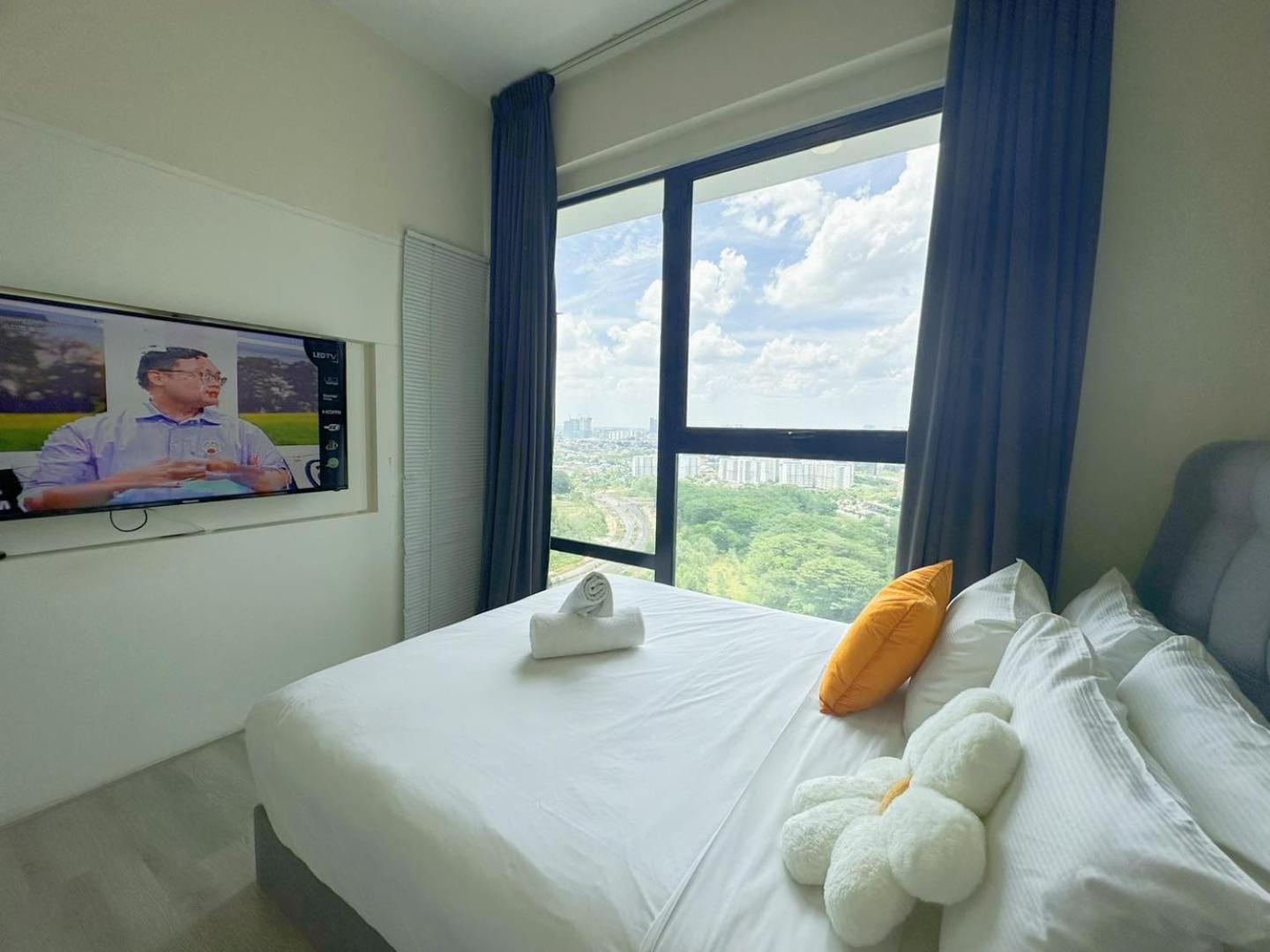Mosaic Southkey Johor Bahru 5 min to Midvalley by JC Home