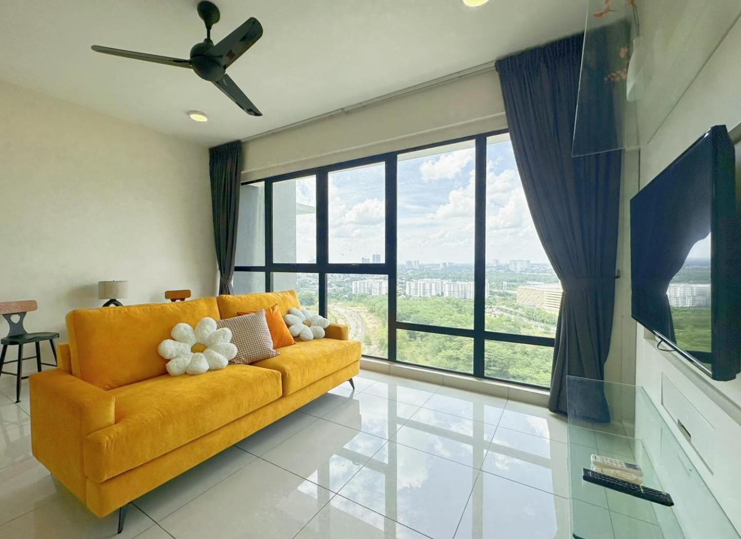 Mosaic Southkey Johor Bahru 5 min to Midvalley by JC Home