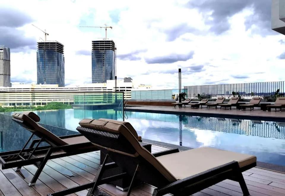 Mosaic Southkey Johor Bahru 5 min to Midvalley by JC Home