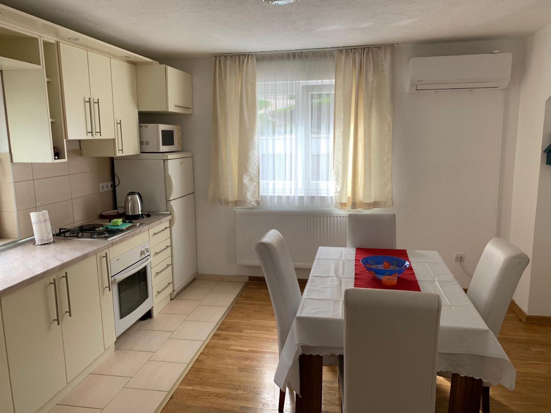 Apartment Dzeni