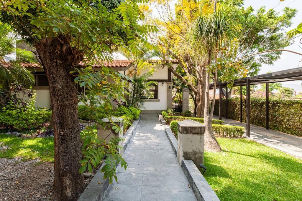 Casa vacacional alberca/jardín
