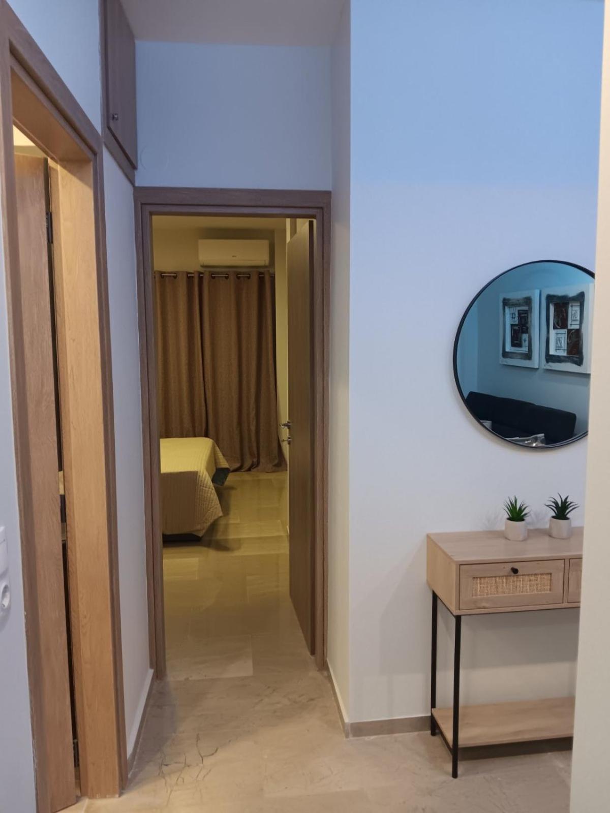 Elena's Place, free parking!!! photo 4