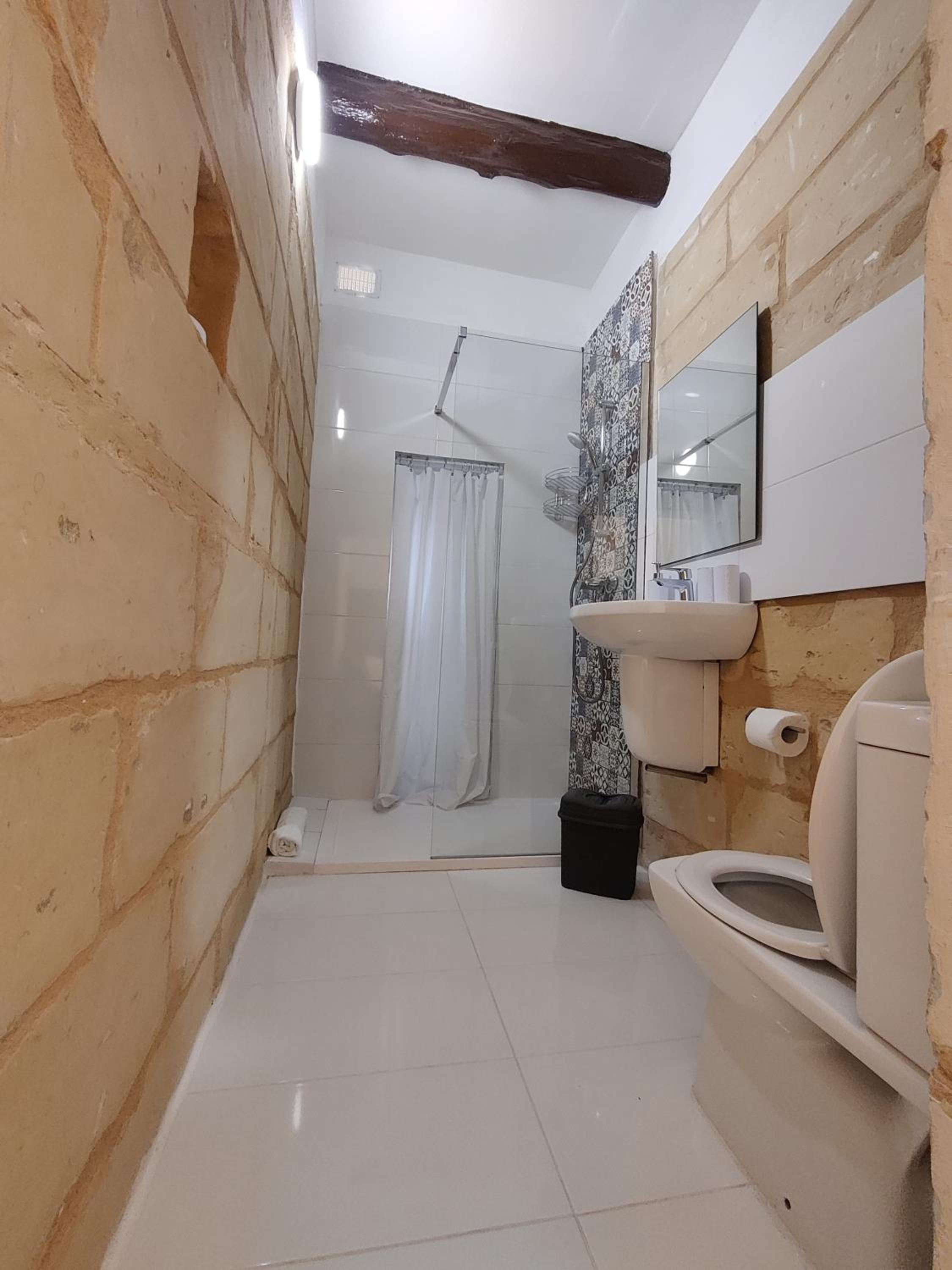 Peaceful Traditional Maltese Townhouse view 4