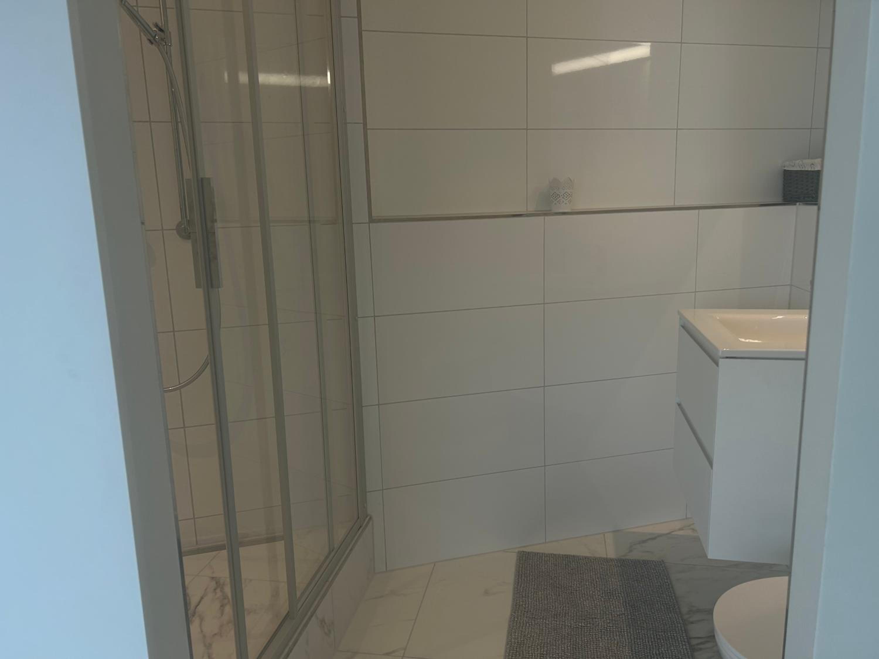 Modern Studio with Lake View near Zurich