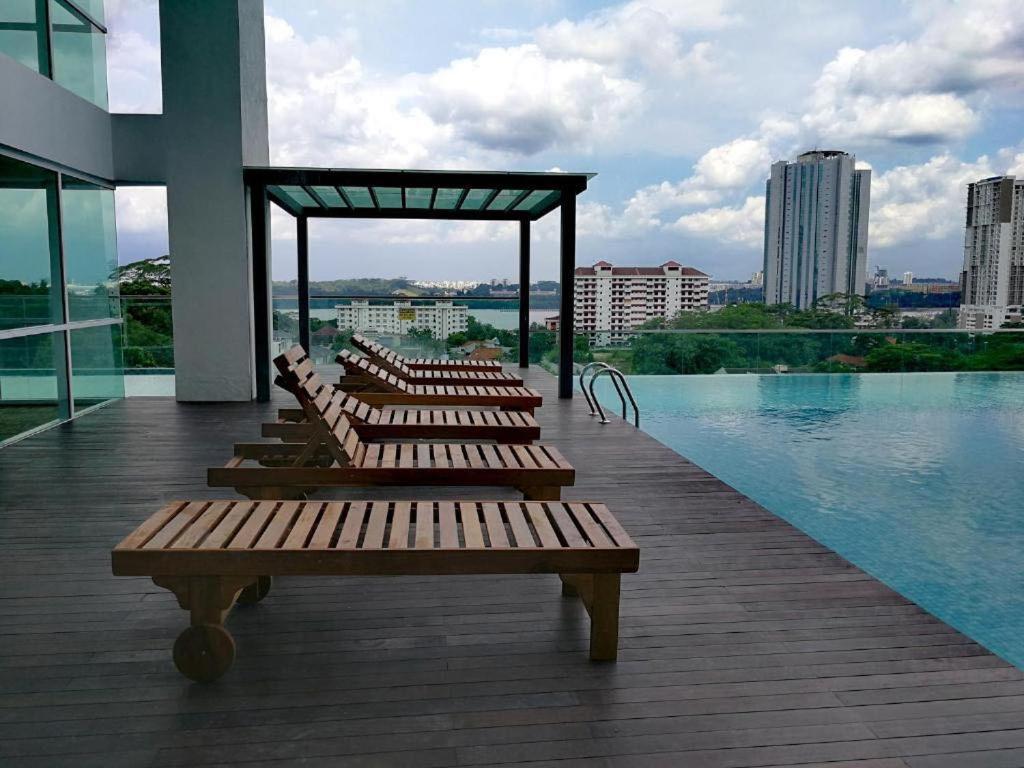 Paragon Suites Jacuzzi Suites by MWM