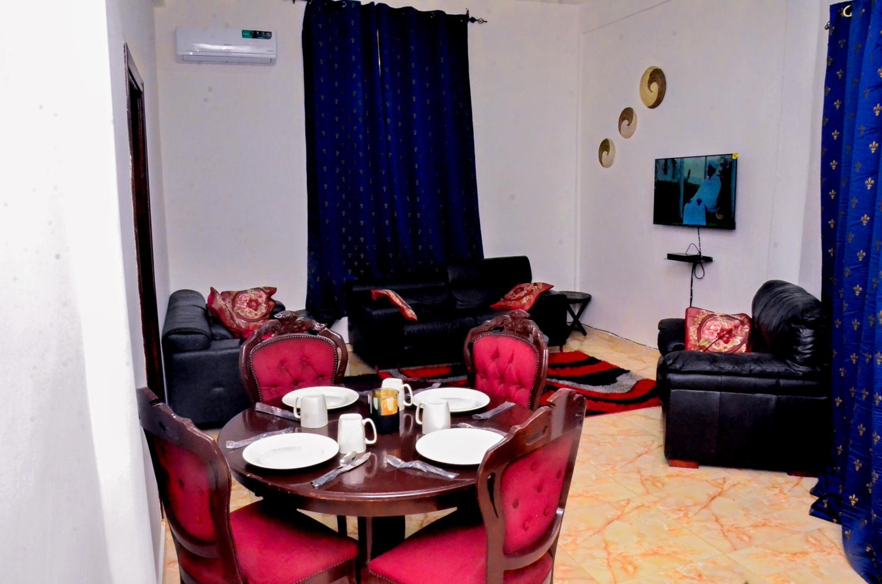 Sunu Sal Apartment view 4