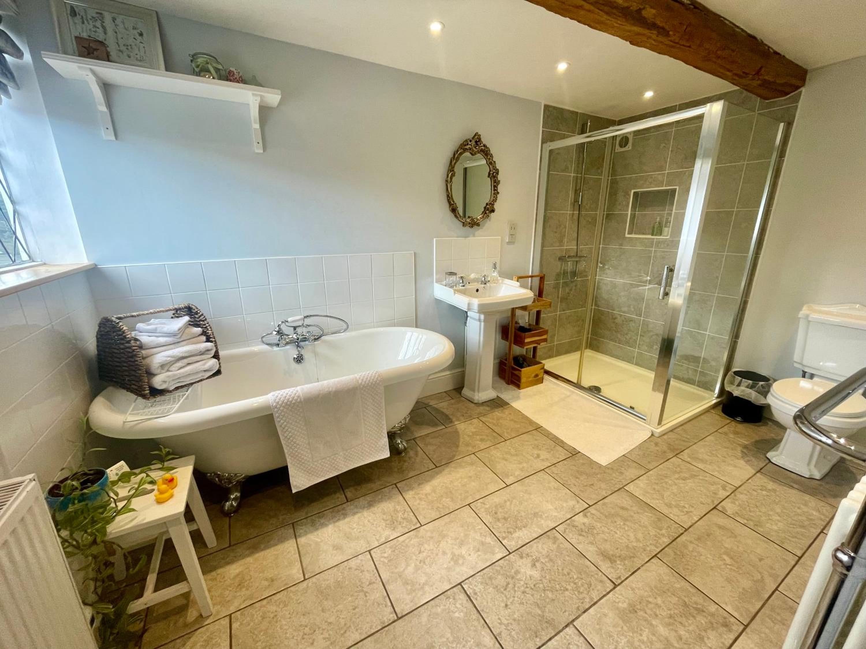 Eagle House - Award Winning B&B and Apartment