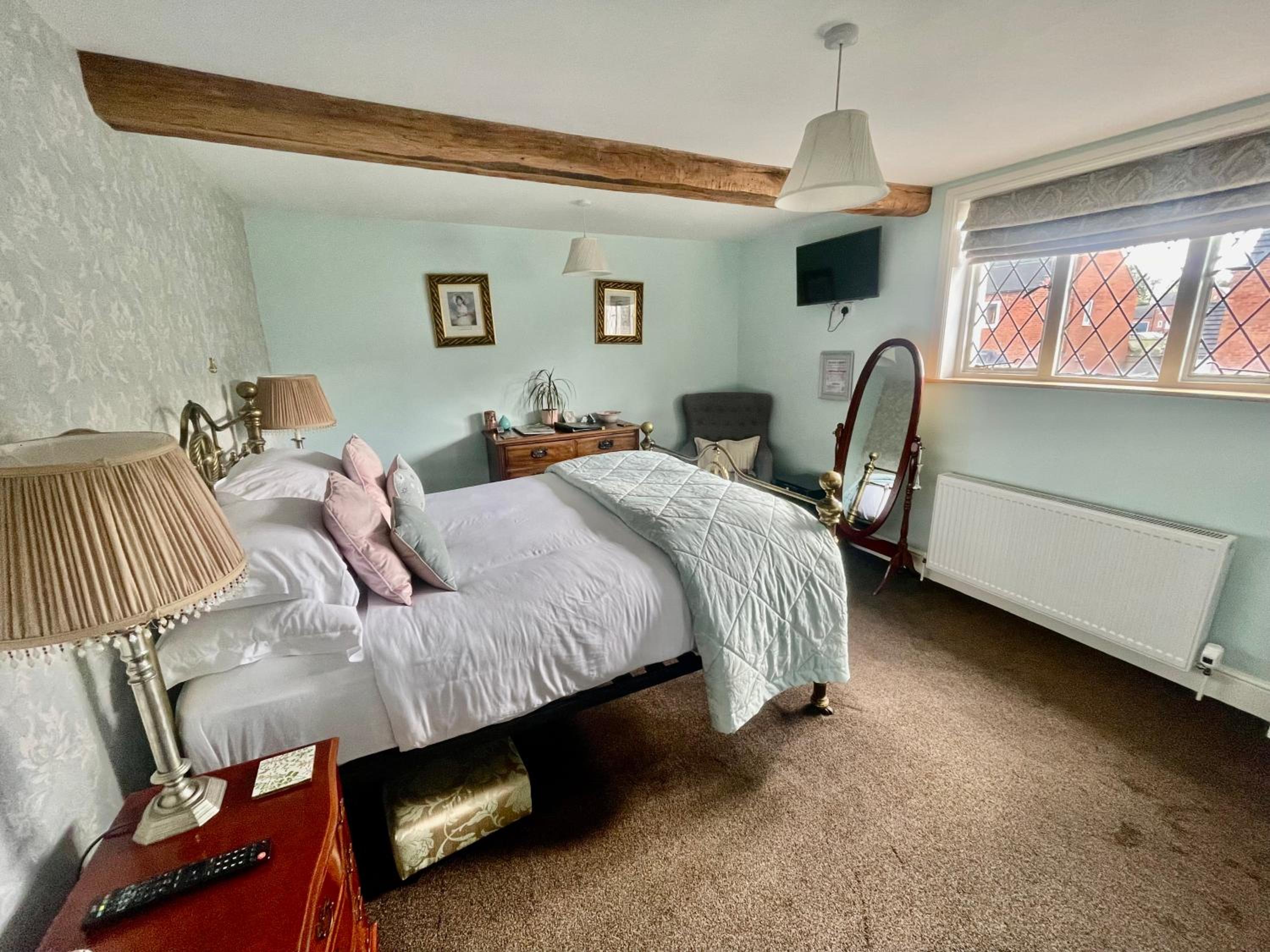 Eagle House - Award Winning B&B and Apartment
