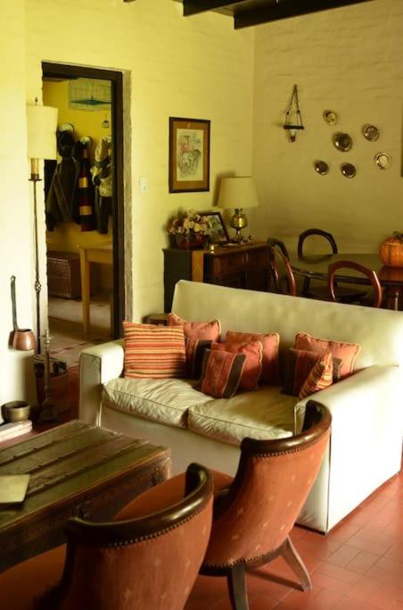 Casa de Campo El Ñandú con gran jardín y pileta