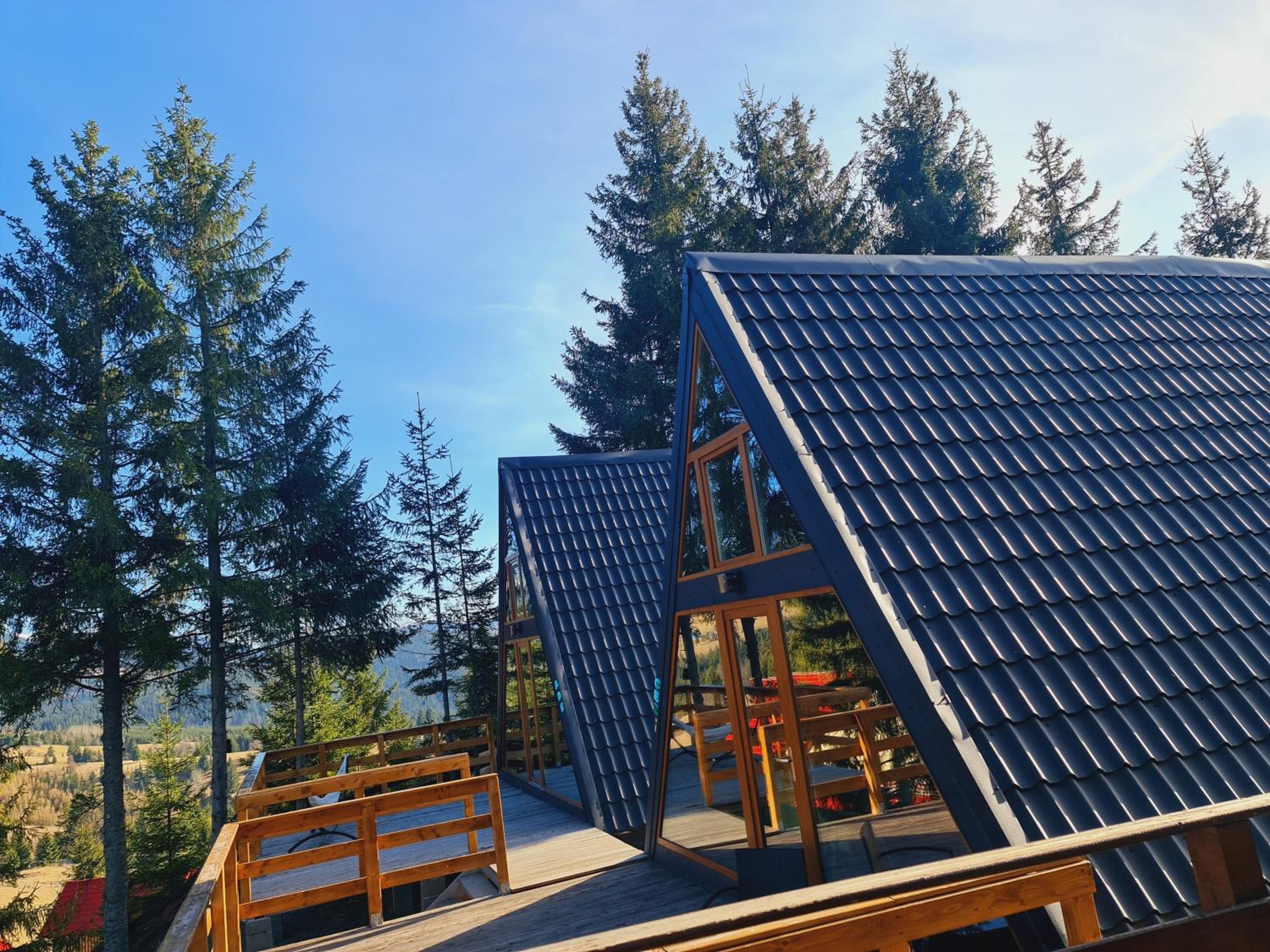 Cabane A-frame CeziAde Tihuta view 4