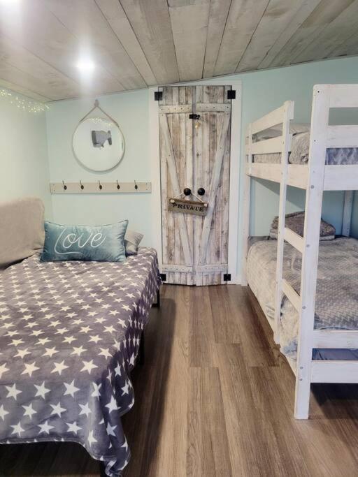 Lazy Daisy - Perfect cottage for a Lake Erie getaway!