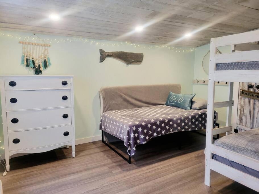 Lazy Daisy - Perfect cottage for a Lake Erie getaway!
