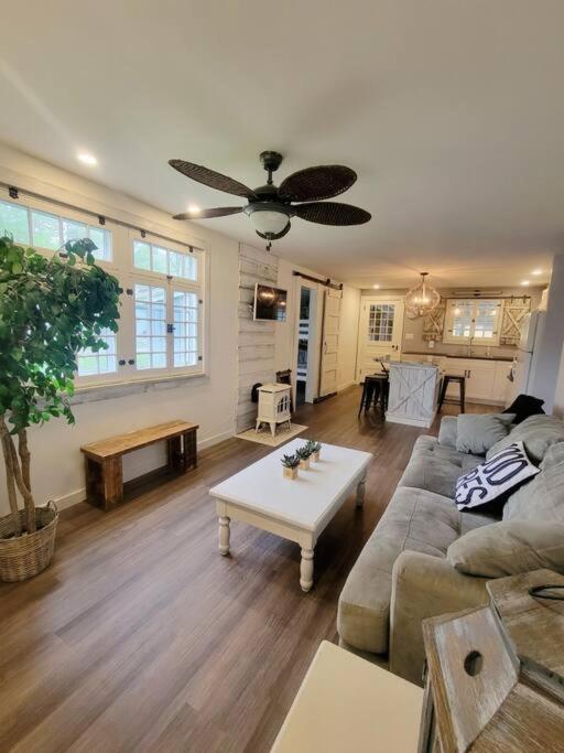 Lazy Daisy - Perfect cottage for a Lake Erie getaway!