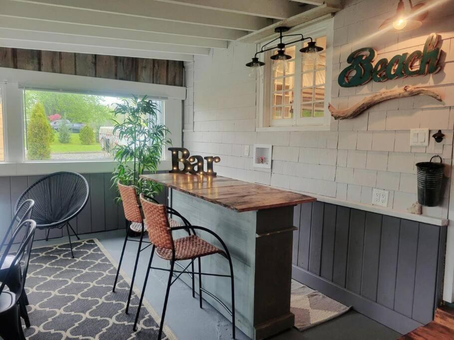 Lazy Daisy - Perfect cottage for a Lake Erie getaway!