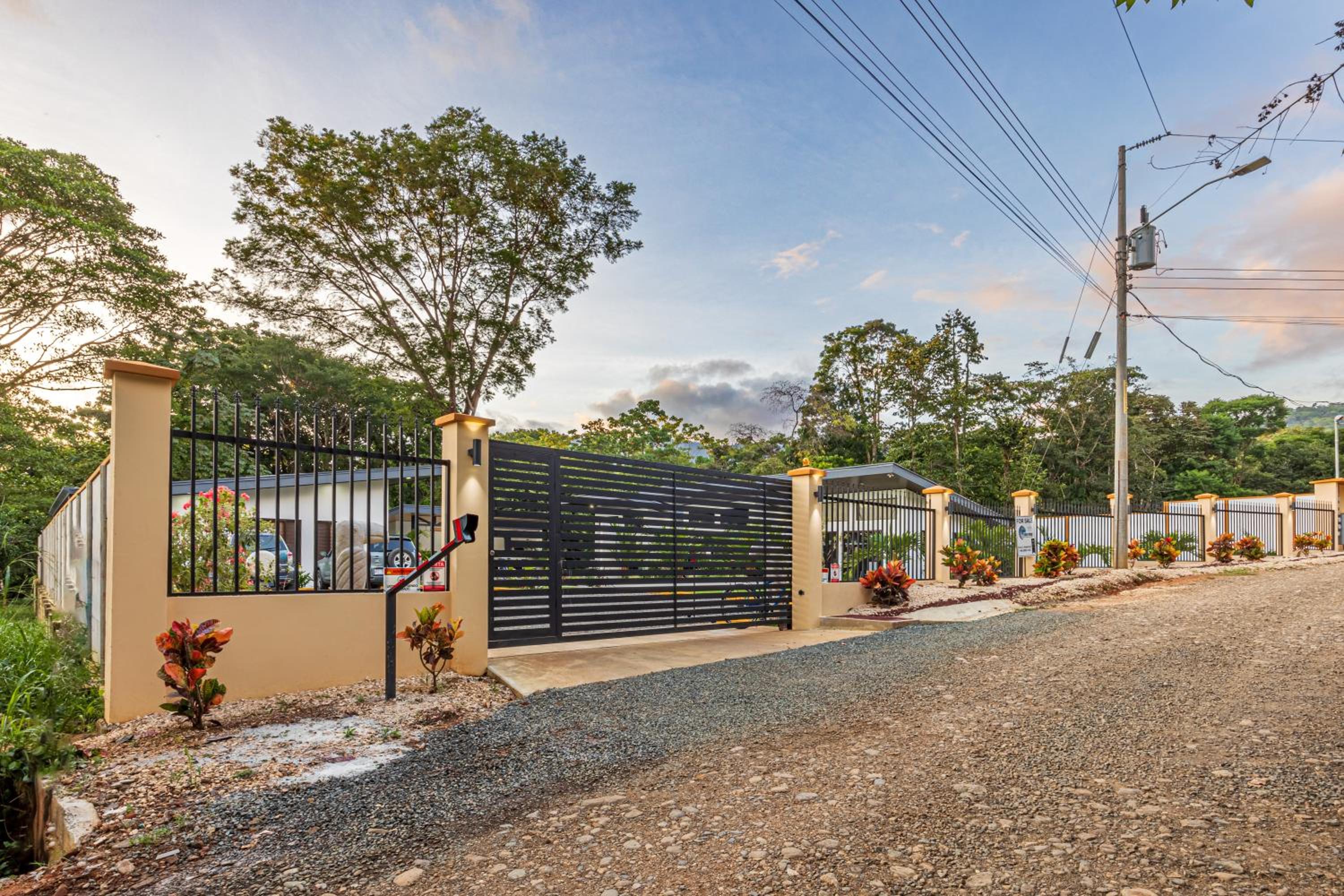 Shalom Chamo Villas