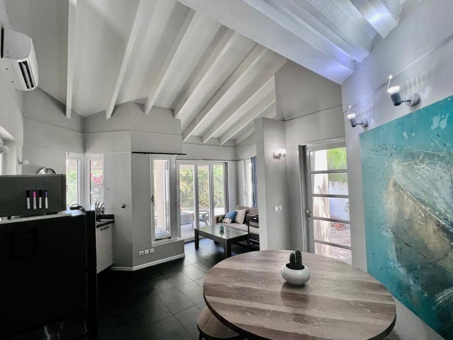 Cozy Caribbean guest house