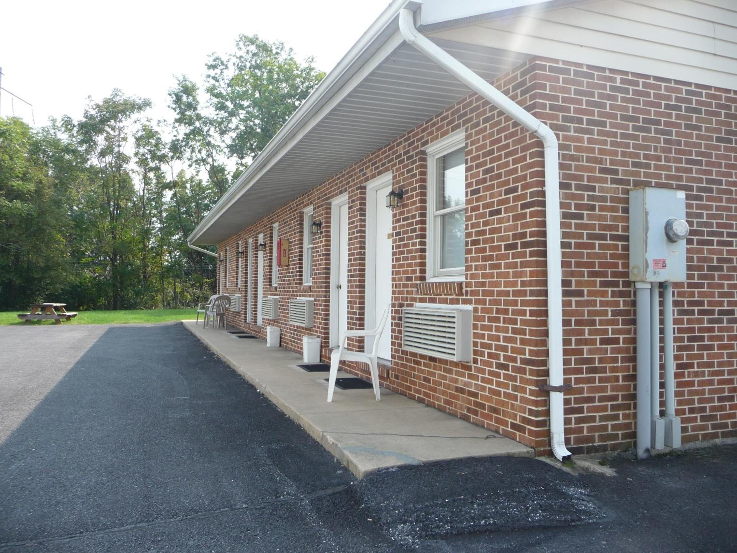 Red Rose Motel view 4
