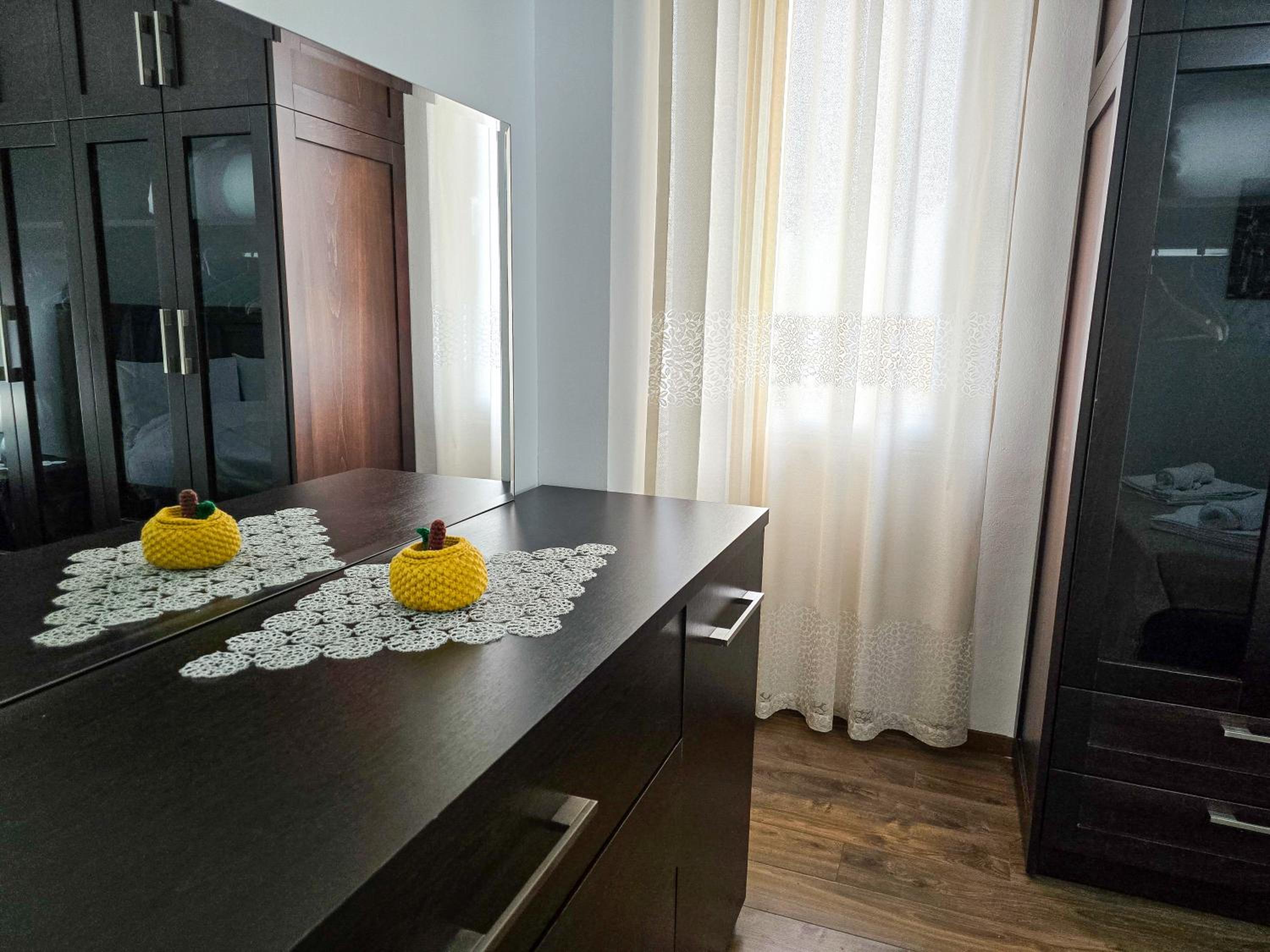 Lake Park 2BR Apartment
