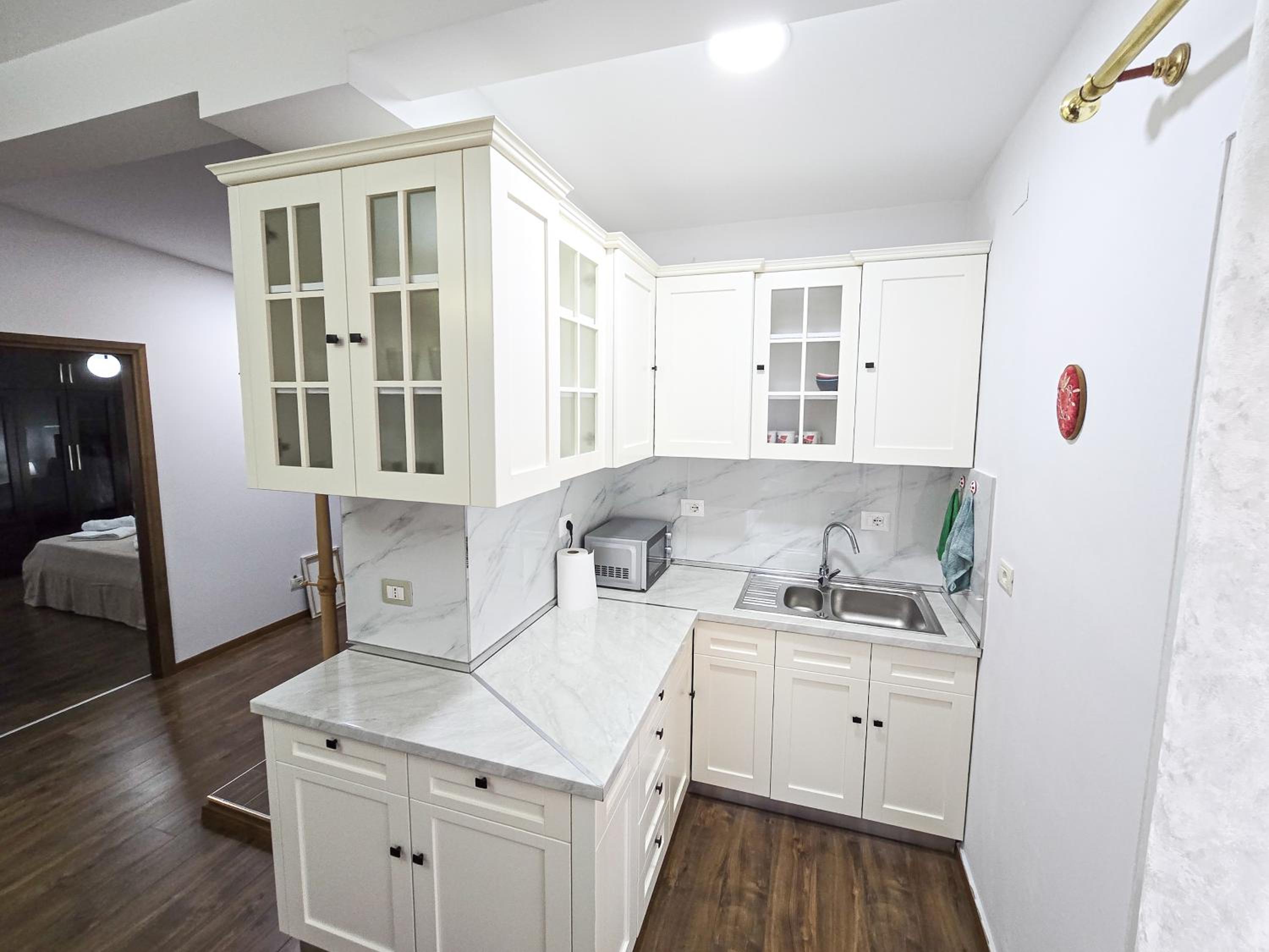 Lake Park 2BR Apartment